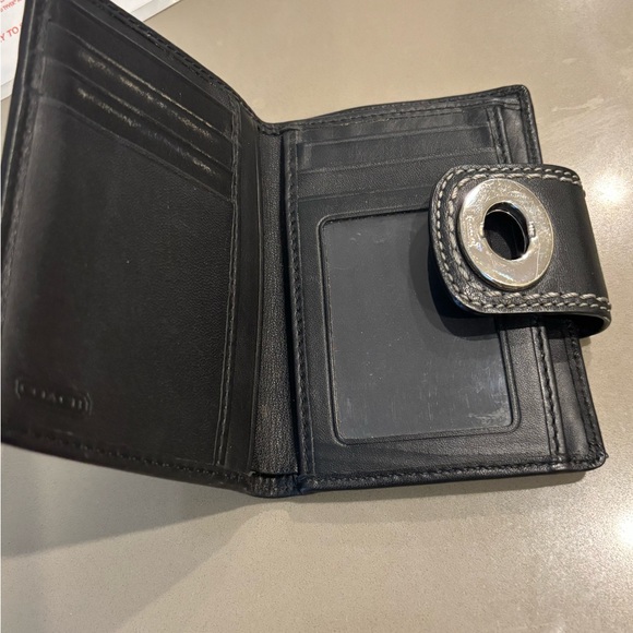 Coach black leather wallet white stitching - Picture 3 of 5